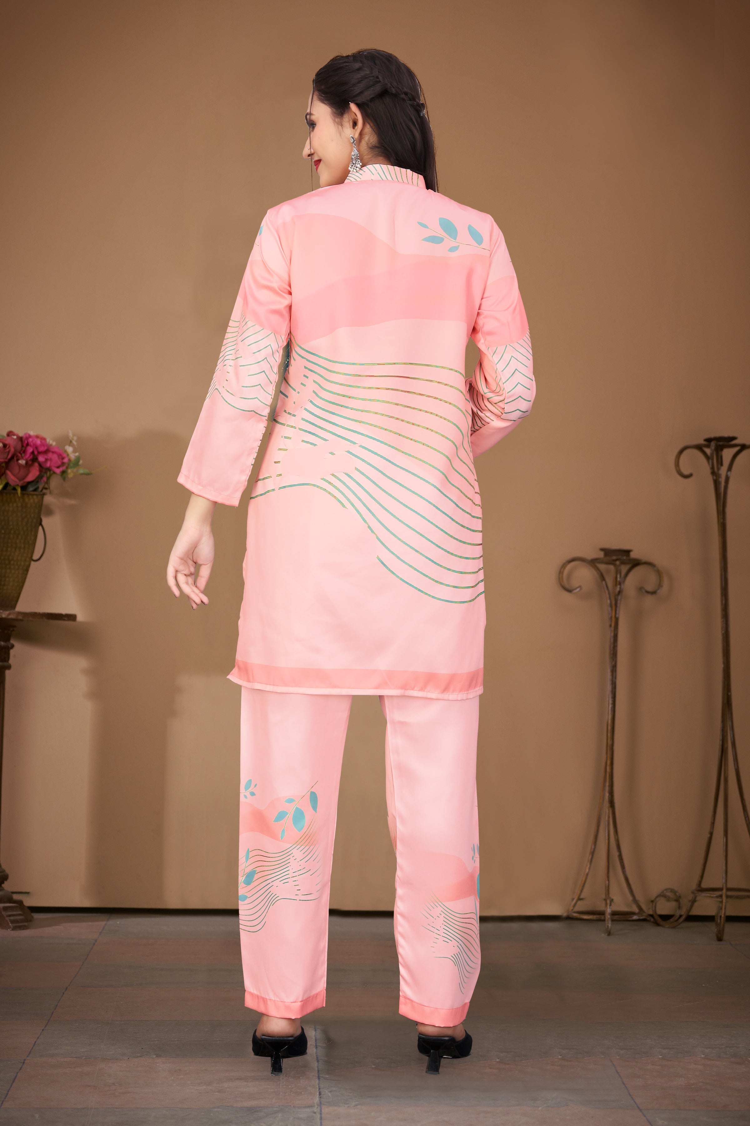 Stylish Co-ord Set for Women – Trendy Summer Travel Outfit | Lightweight 2 Piece for Holiday Look